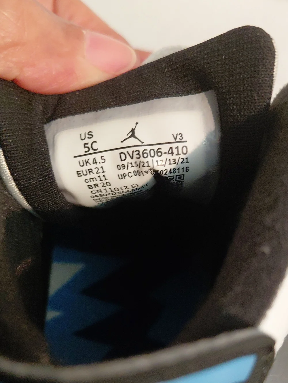 Jordan Toddler 5C Retro TD Sneakers in White and Light Blue Atheletic DV606-410